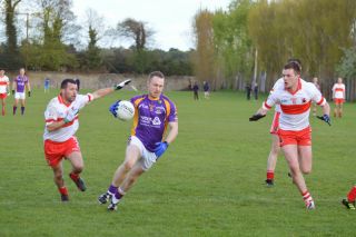 SENIOR FOOTBALL C'SHIP - REPORT AND PHOTOGRAPHS