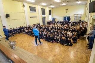 Sam comes to visit Mount Anville