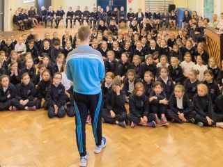 Sam comes to visit Mount Anville