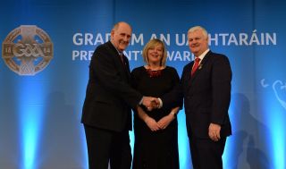 John Sheridan receives the GAA President Award for his invaluable contribution to Ladies Football in Kilmacud Crokes