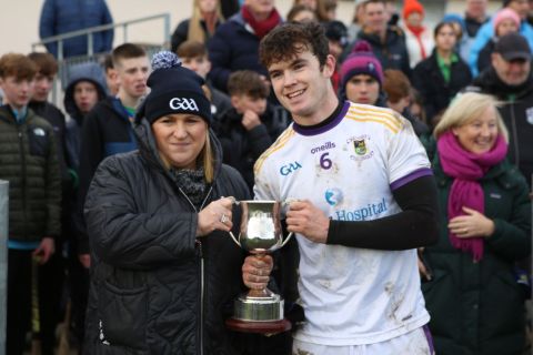 Presenting cup