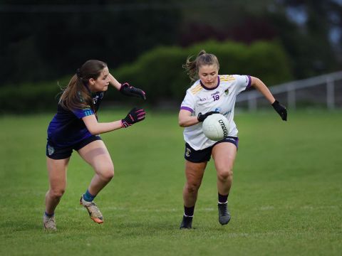 Crokes no 18 bounces ball under pressure